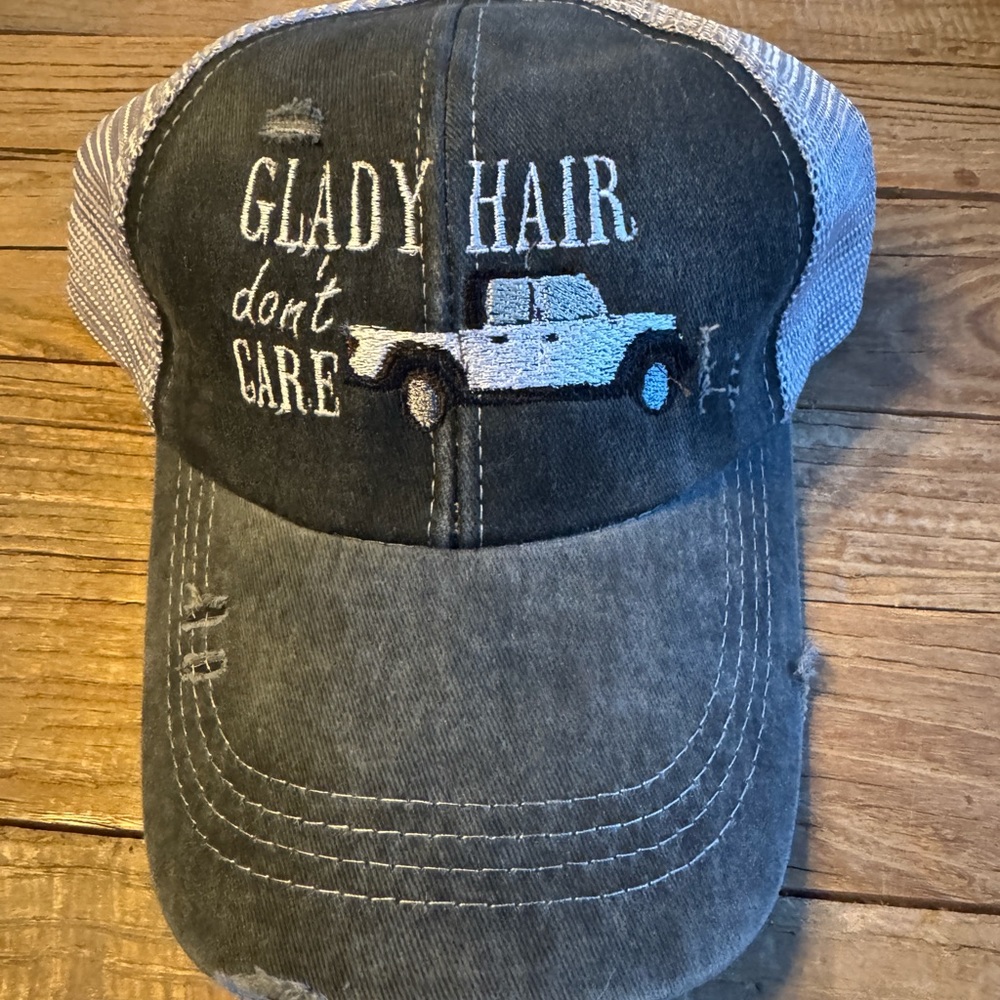 Gray new Jeep Gladiator hat. White embroidered.